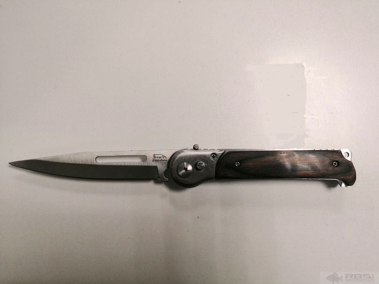 Нож Stainless выкидной в чехле, длина - 22 см, ручка - 12 см, ручка дерево, с фиксатором (513А)