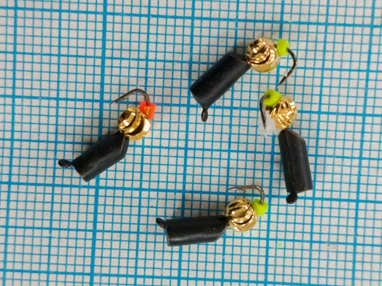 Столбик черн с мет. бусиной зефир 0,7гр Ø3 (80.2) Ирбитка (по 10 шт.)